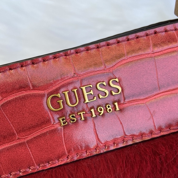 New GUESS Katye Luxe Satchel - Picture 3 of 5